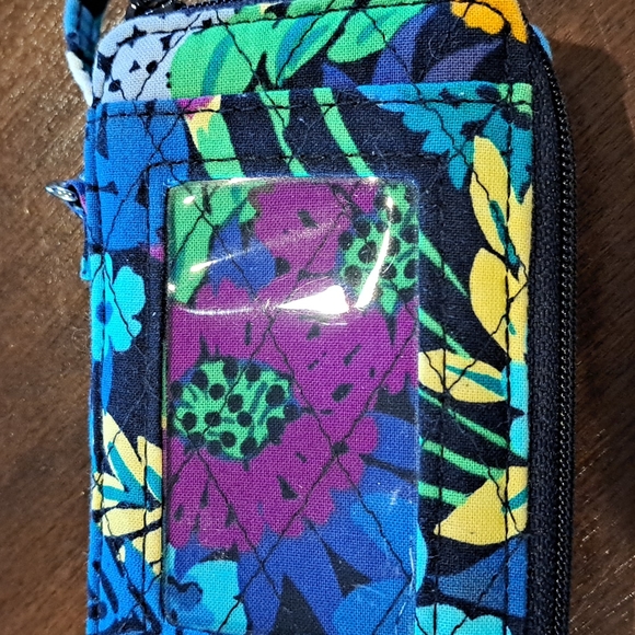 Vera Bradley Quilted Wrestlet Wallet with ID, in blue floral 5x3" - Picture 5 of 11